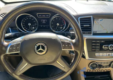 2013 Mercedes-Benz Gl 450 4Matic z USA, uszkodzony, nr VIN 4JGDF7CE8DA191274